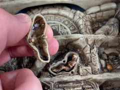Uncle Milton Indiana Jones Mayan Dig Kit with 6 Hidden Artifacts