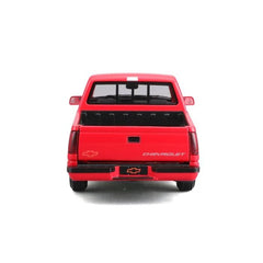 Maisto 1993 Chevrolet 454 SS Pick-Up Truck Model Kit 1:24 Scale – Red