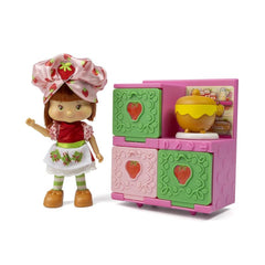 The Loyal Subjects Strawberry Shortcake Berry Bake Shoppe Playset