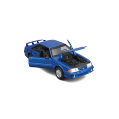 Maisto 1993 Ford Mustang SVT Cobra 1:24 Scale Assembly Kit
