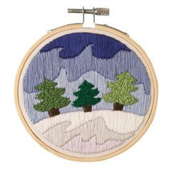 Leisure Arts 4" Snowy Forest Embroidery Kit – Beginner