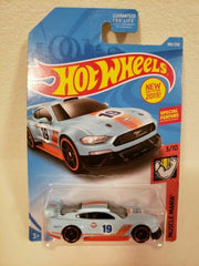 Hot Wheels Custom '18 Ford Mustang GT 1:64 Die-Cast Car