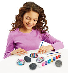 Shimmer ’n Sparkle Metallic Mania Rock Art DIY Kit for ages 6 and Up