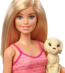 Jamn Barbie GDJ37 - Barbie pop, Blond, en speelset met 3 pups, badje en accessoires, meerkleurig