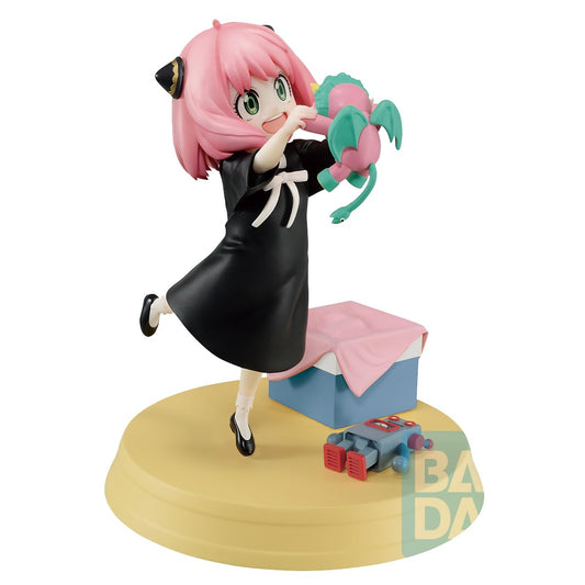 Bandai Spirits Ichibansho - Spy x Family - Anya Forger (Embark On a Mission), Collectible Figure