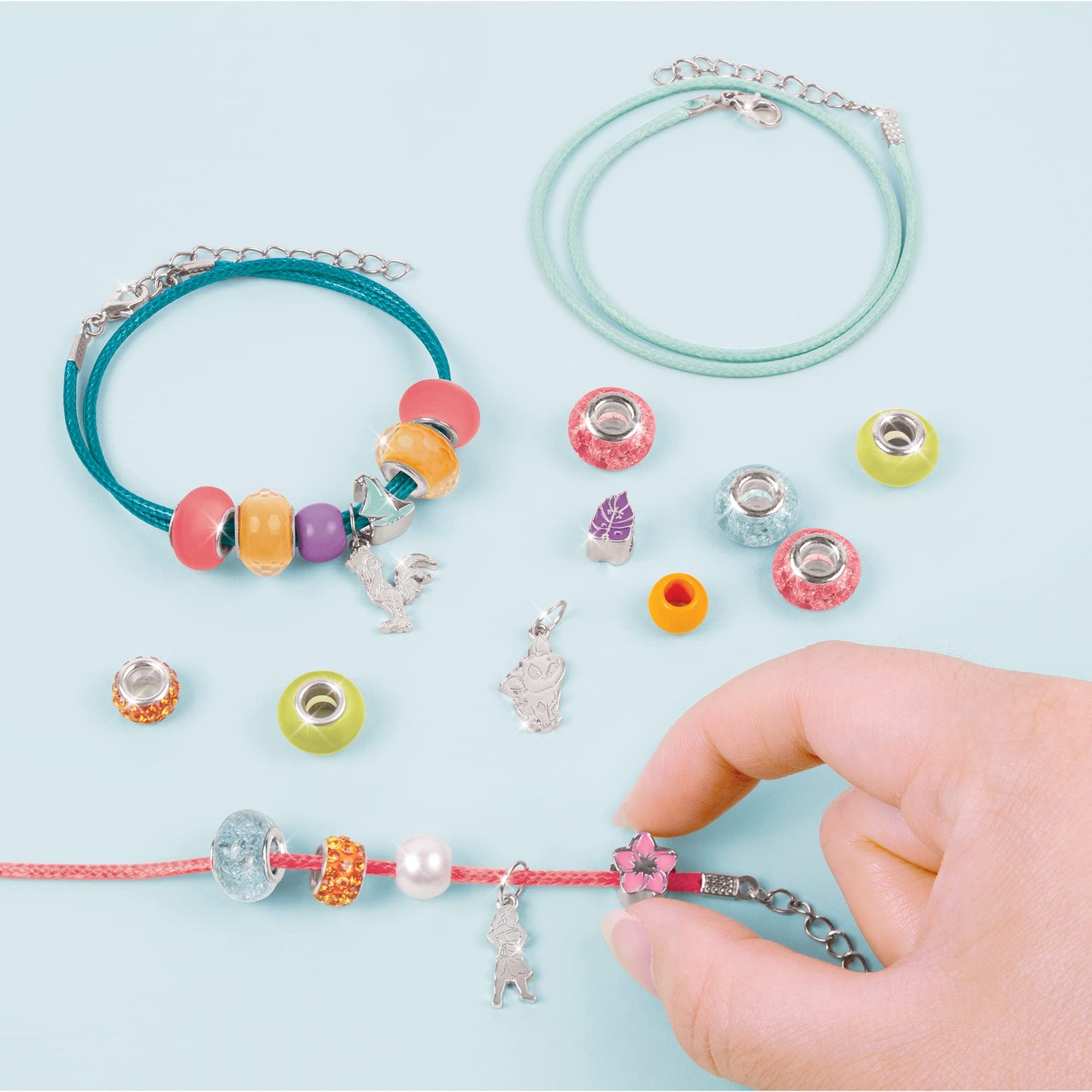 Make It Real Disney Princess Moana Jewels & Gems - Moana Charm Bracelet Making Kit for Girls - Moana Craft & Activity Set for Kids - Disney Jewelry Making Kit for Girls 8-10-12-14