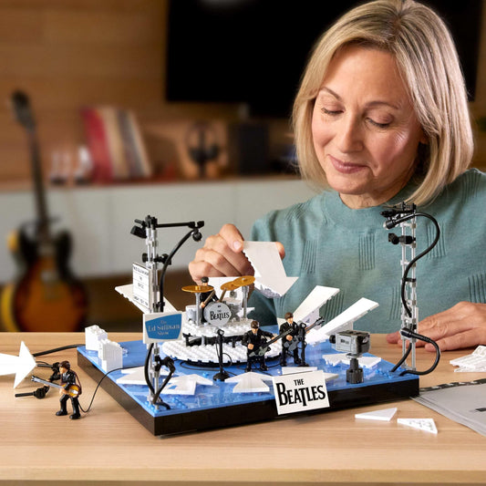 Mega The Beatles Building Set with 681 Pieces, 4 Poseable Action Figures and Ed Sullivan Stage, with LED Lights, for Adult Collectors