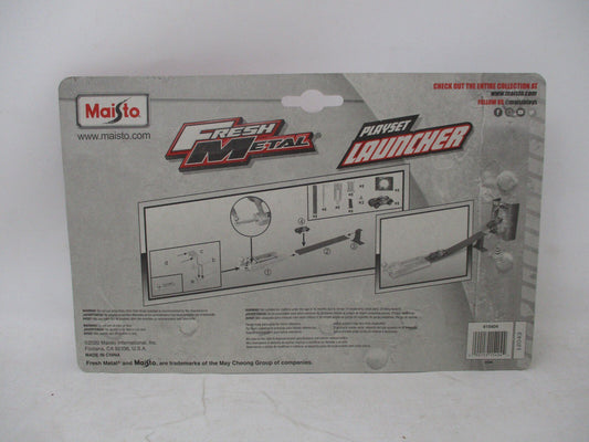 Maisto Fresh Metal Launcher Playset with Jumping Car
