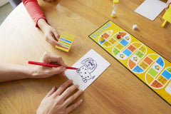 Mattel Pictionary Classic Quick-Draw Party Game