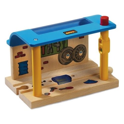 BRIO Smart Track Repair Shed – Interactive Railway Playset