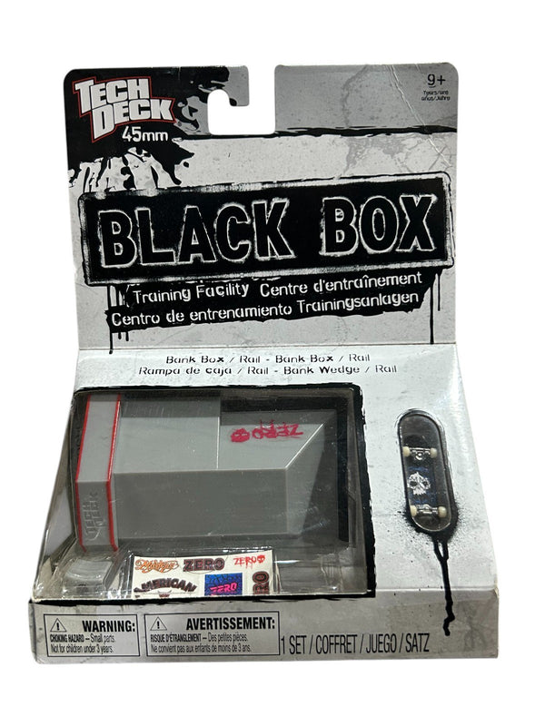 Tech Deck World Industries Training Facility – Bank Box & Rail