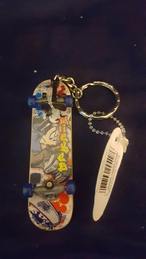 Disney Mickey Mouse Full Color Skateboard Key Ring