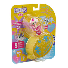 WowWee Fingerlings Minis Series 2 – 3 Figures + Bracelet & Charm Set