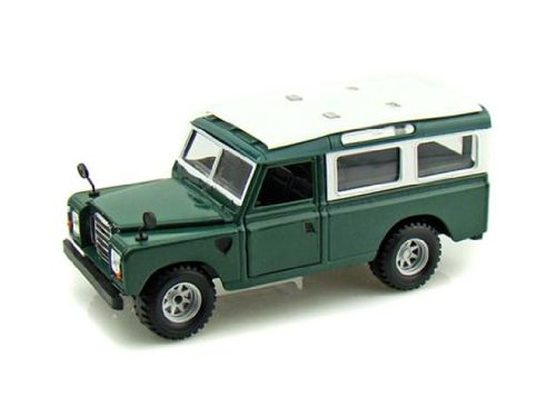 Bburago 2011 Bijoux 1:25 Scale Green Land Rover