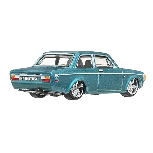 Hot Wheels Car Culture Circuit Legends Vehicles for 3 Kids Years Old & Up, 74 Volvo 142 Gl, Premium Collection of Car Culture 1:64 Scale Vehicles