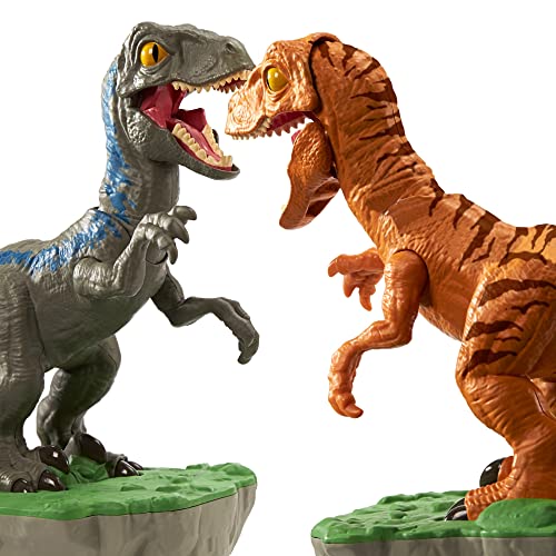 Mattel Games Rock 'Em Sock 'Em Raptors Jurassic World Domination Kids Game Fighting Raptors with Blue Vs Atrociraptor