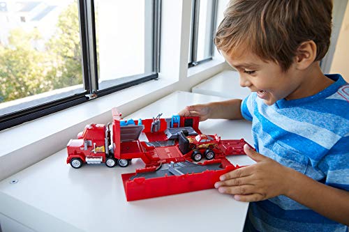 Disney Cars Toys Mack Hauler, Movie Playset, Toy Truck and Transporter, Racing Details for Story and Competition Play, Ages 4 and Up