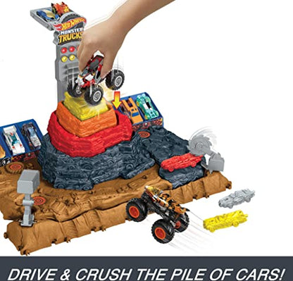 Hot Wheels Monster Trucks Arena Smashers Bone Shaker Ultimate Crush Yard Playset, Includes 1 Exclusive Bone Shaker & 3 Crushable Cars