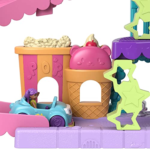 Polly Pocket Pollyville Dolls & Playset, Drive-in Movie Theater with 2 Micro Dolls, 1 Toy Car & 11 Accessories